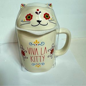 NWT. Rae Dunn Viva La Kitty Day of the Dead Mug with Topper. Beautiful ceramic